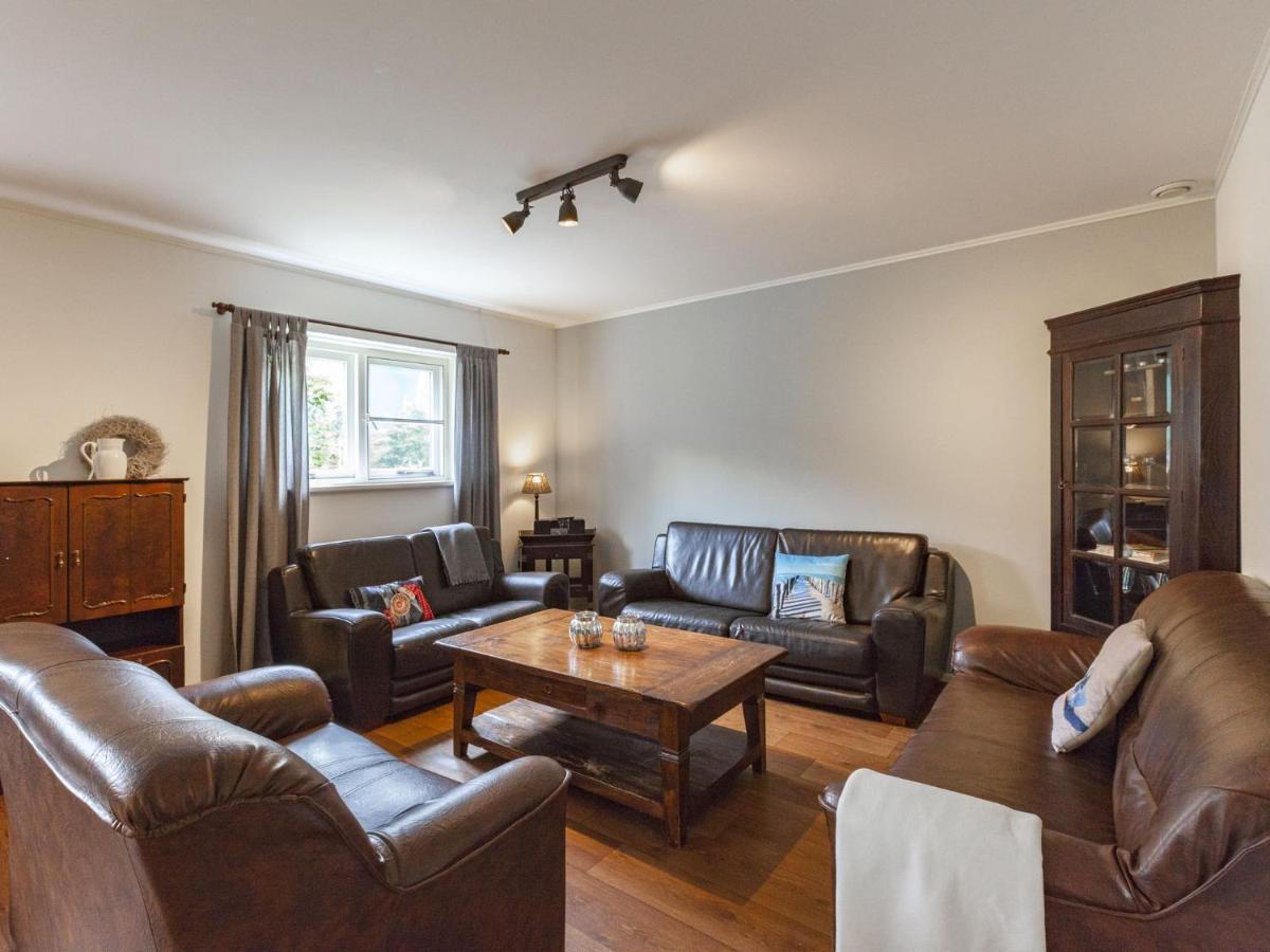 Charming Holiday Home Near Beach In Meliskerke エクステリア 写真