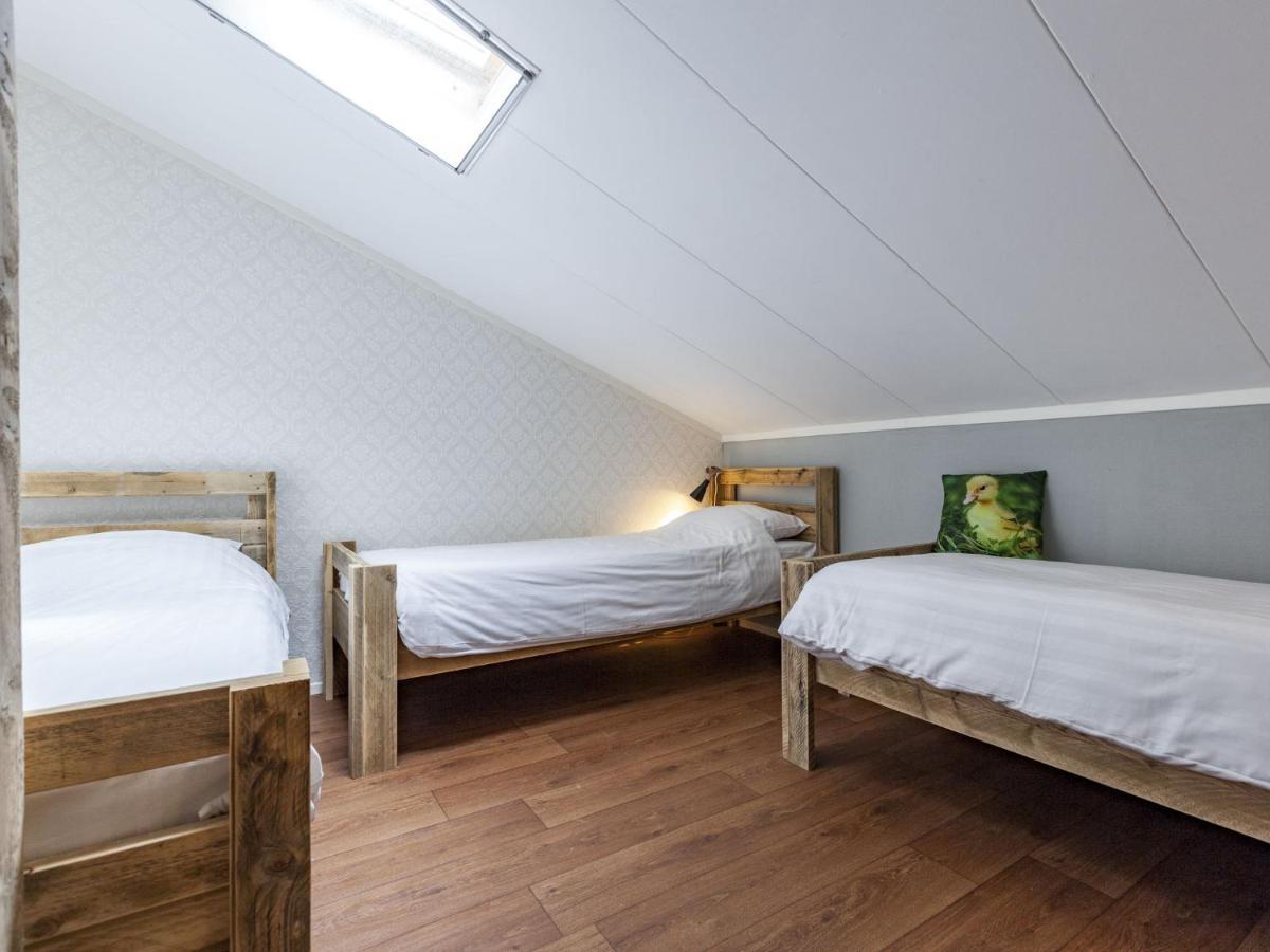 Charming Holiday Home Near Beach In Meliskerke エクステリア 写真